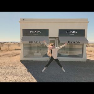 Meet your Posher, Leanna